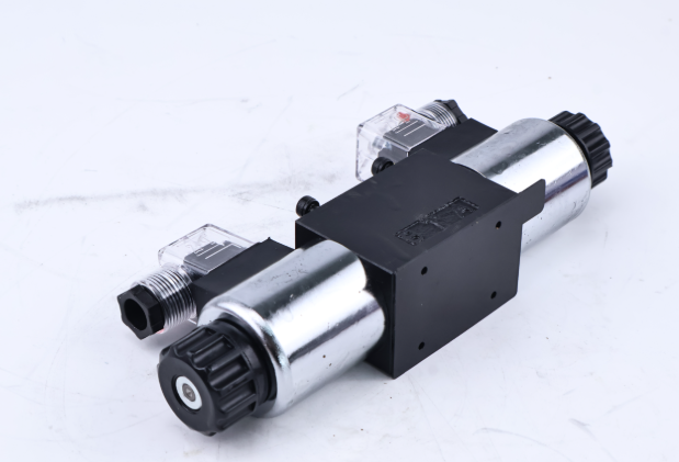 Aftermarket Partwerks Directional Valve 153334 for Skyjack Scissor Lift SJIII3219 SJIII3220 SJIII3226 SJIII4620 SJIII4626 SJIII4632 SJIII4720 SJIII4726 SJIII4732